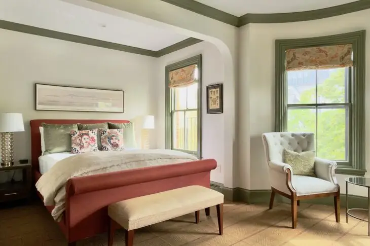 ROOMS & SUITES