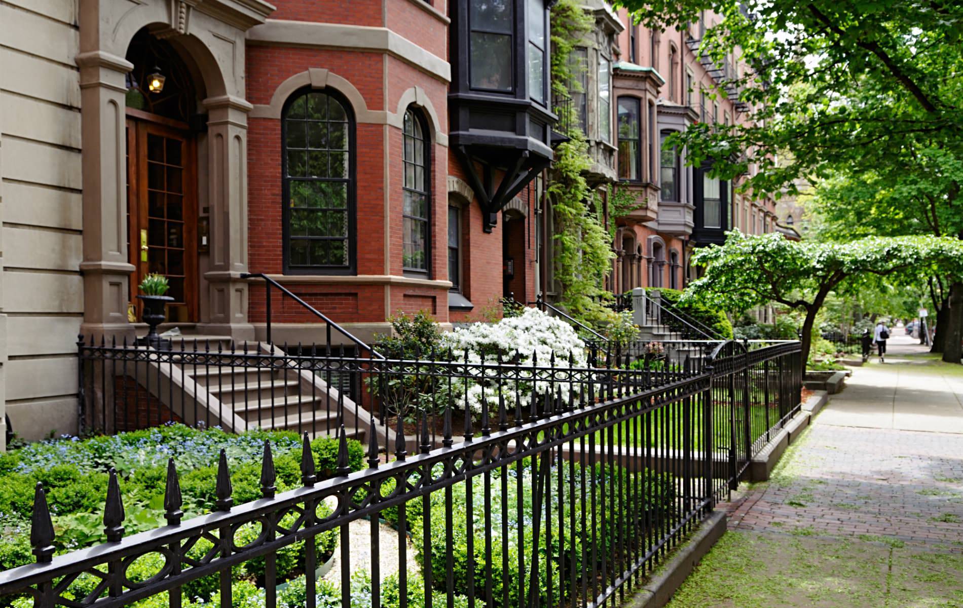 Picture of townhomes.